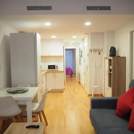 Διαμέρισμα Modern A Centre, Parking Gratis *